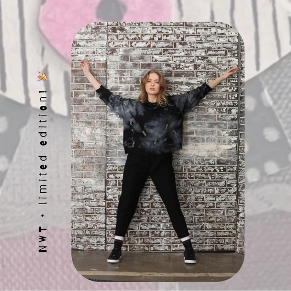 (medium) 🆕 🎉 black tie dye & distressed jeweled knit pullover sweater - Picture 1 of 13